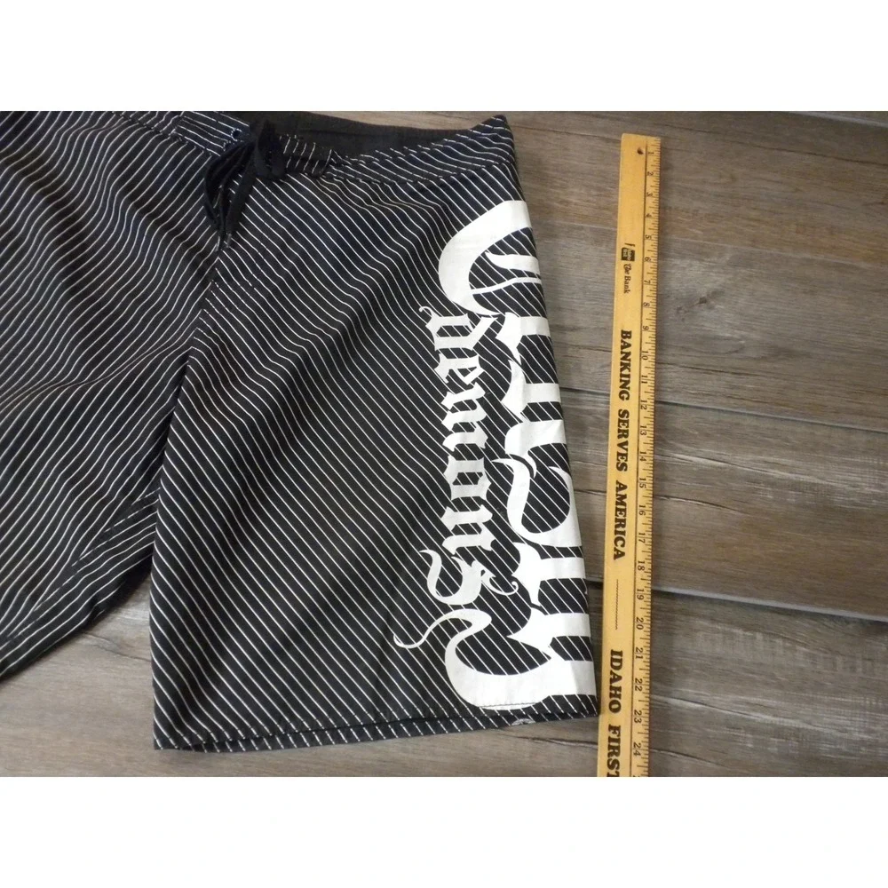 Crusty Demons Board Shorts 38 Black 90s Freestyle MotoX Metal Mulisha Streetwear